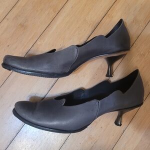 CYDWOQ Gray Leather Artisan Heels – Women’s 39 (US 8.5–9)